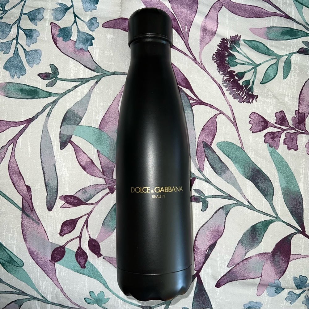 New Dolce & Gabbana Beauty Reusable Aluminum Water Bottle